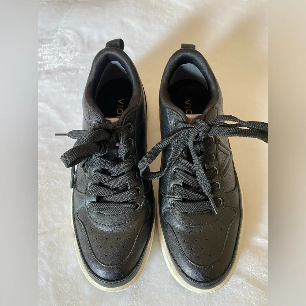 Vionic Women's Elise Lace-Up Sneakers Black Leather Size 5